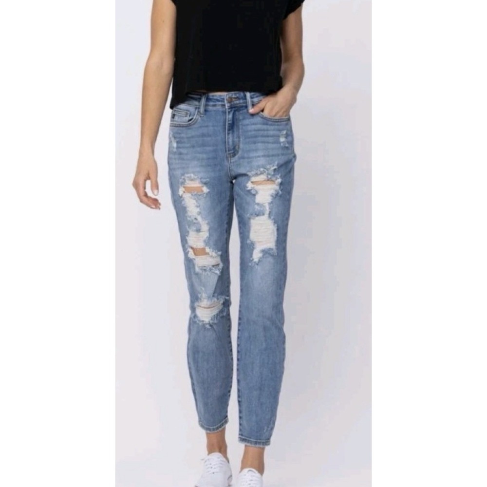 Judy Blue Distressed Blue High Rise Boyfriend Fit Blue Jeans Lt‎ Wash 11/30